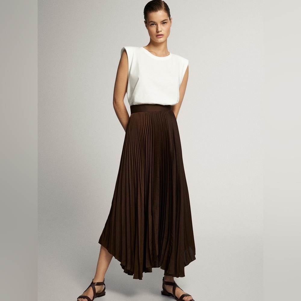 Massimo Dutti Brown Pleated Skirt 🤎